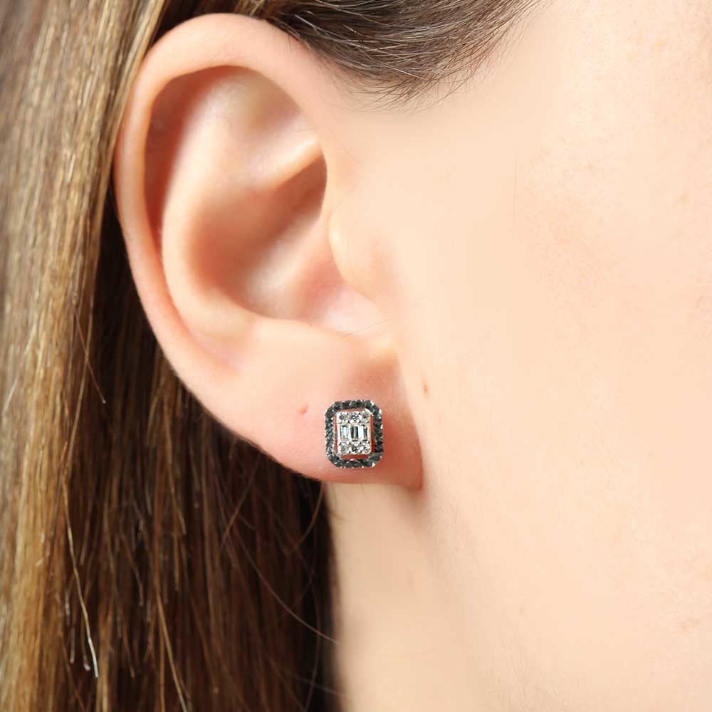 Обеци с диаманти и шлифовано злато с лазерна обработка